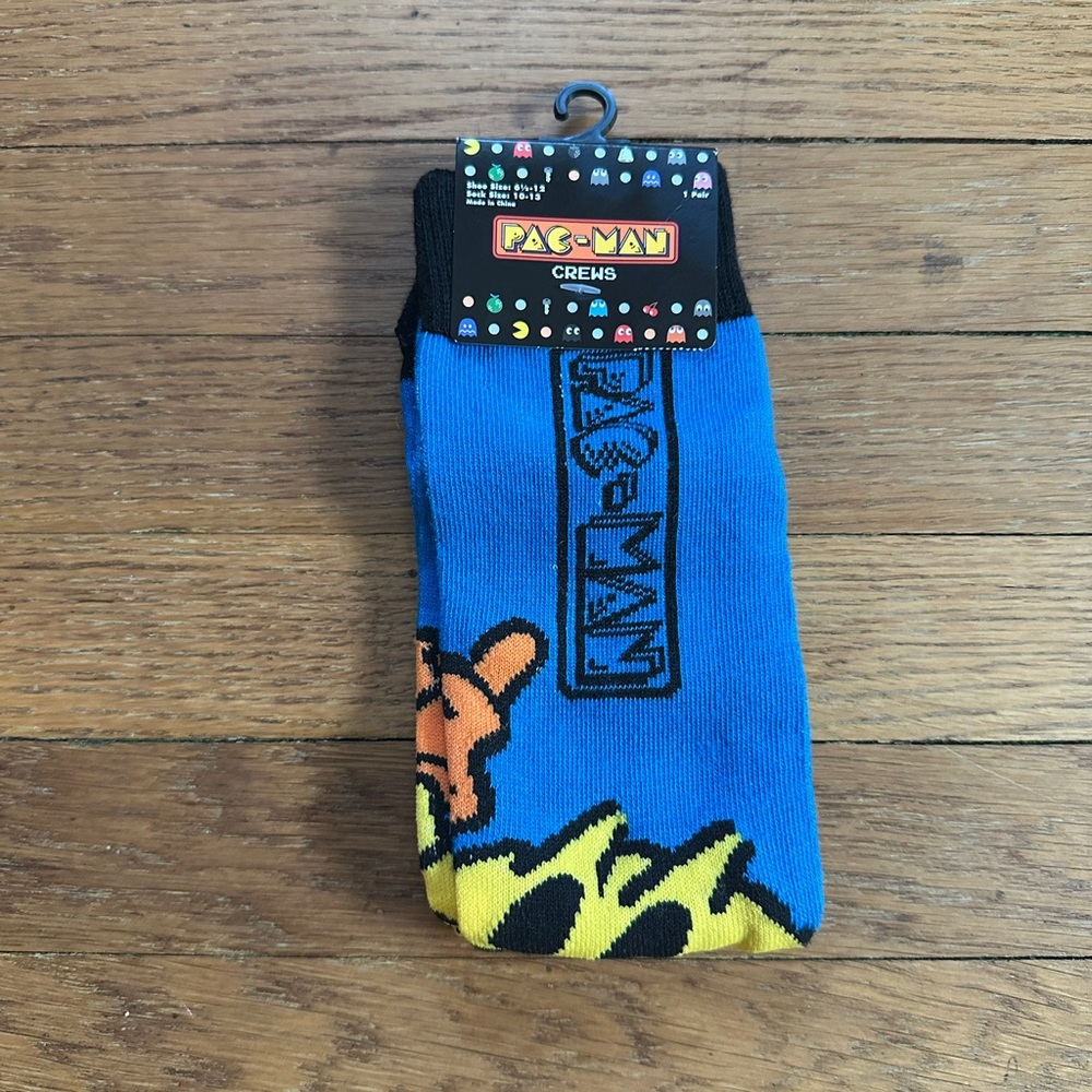 PAC-Man Crew Socks - shoe size 6 1/2-12
